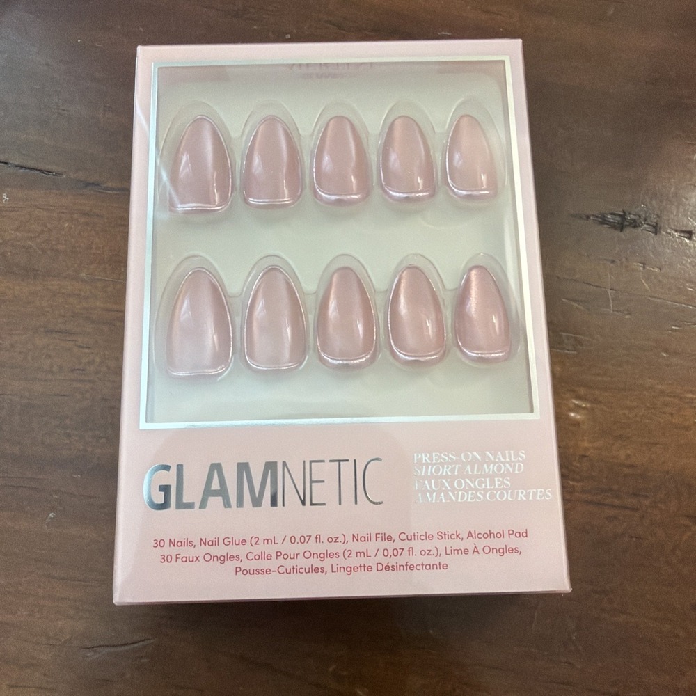 Glamnetic Press On Nails - Rose | Short Almond Rosy-Pink Faux Ongles Nails